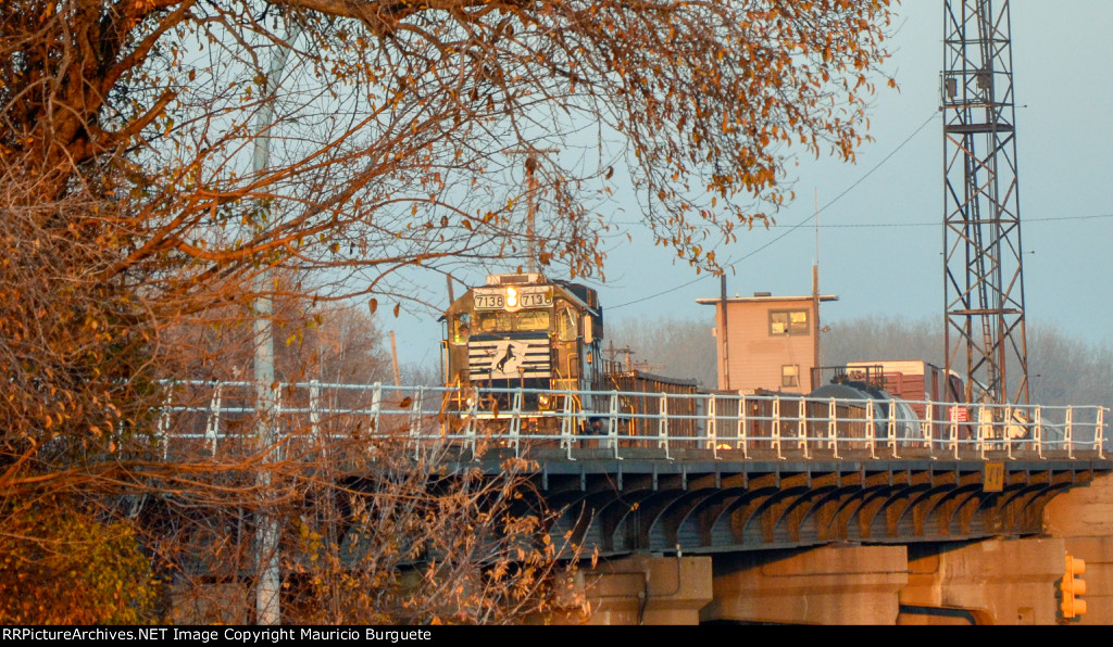 NS GP60 Locomotive crossing the bridge